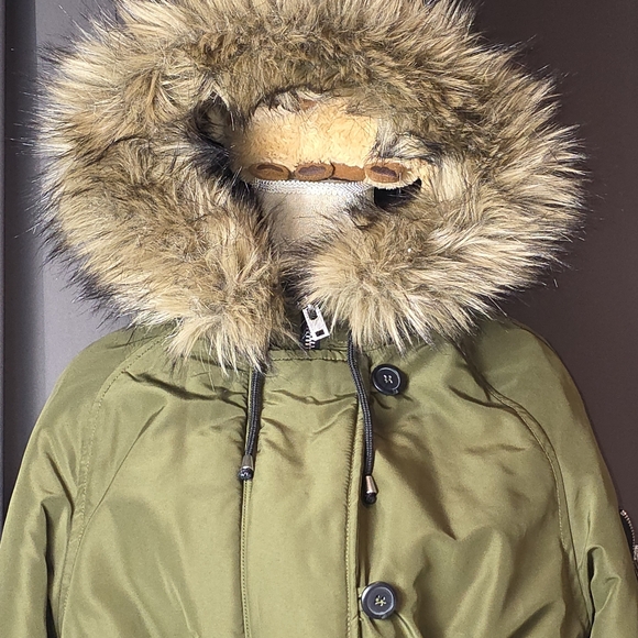 H&M Faux Fur Hooded Green Parka Coat Women’s S‎ Long Quilted Winter Jacket - Picture 3 of 16